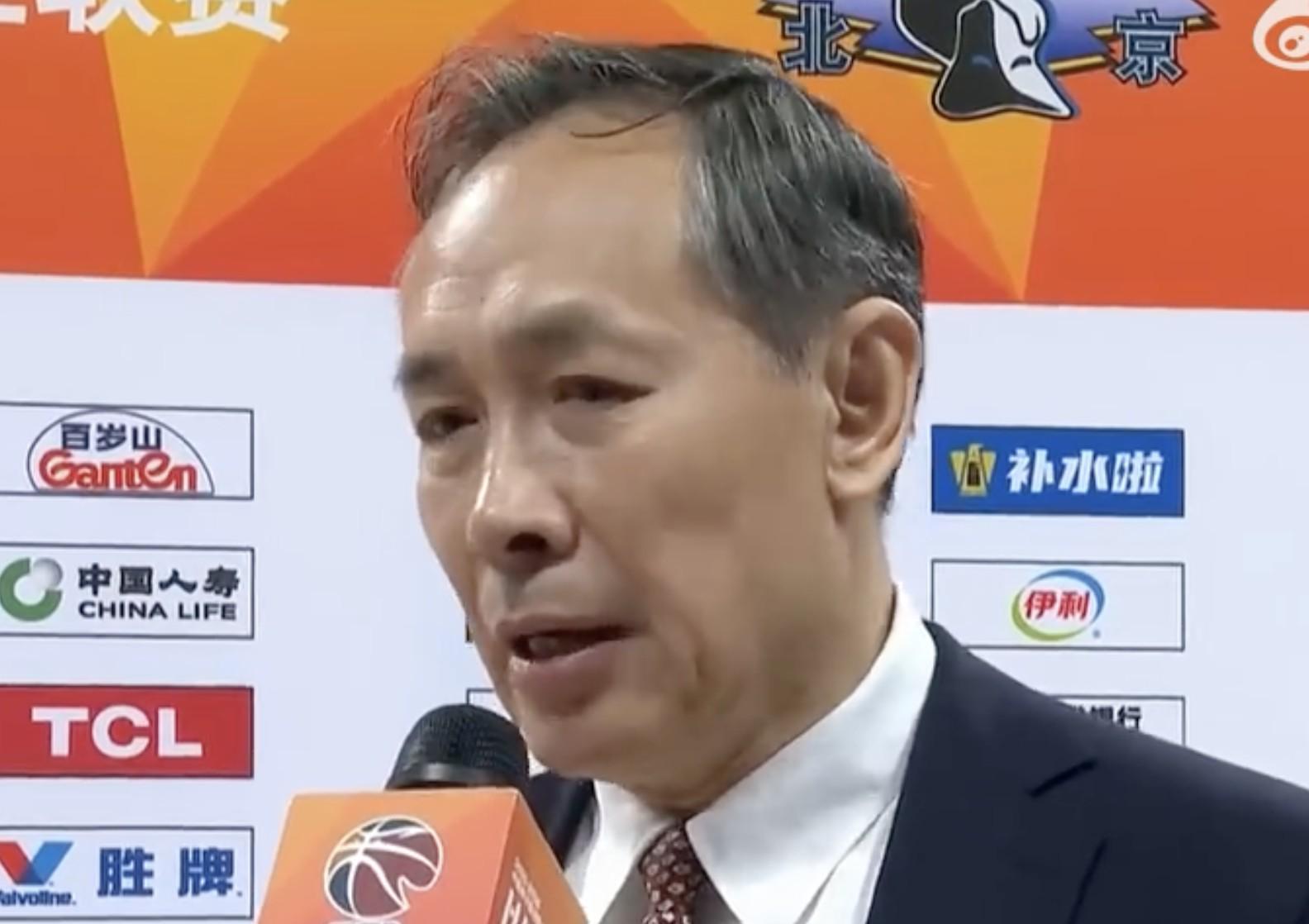 中欧体育-许利民：第三节末段执行教练策略不够坚决，整体比上轮有进步